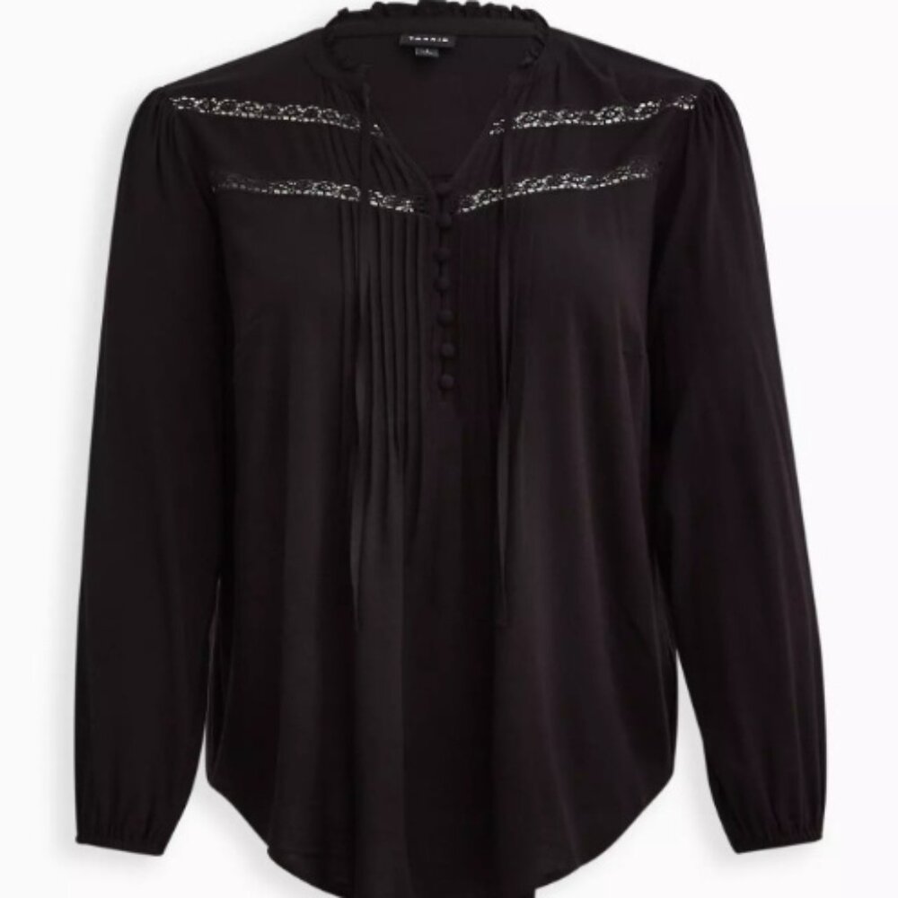 Torrid Rayon Twill Crochet Inset Top Size 1X